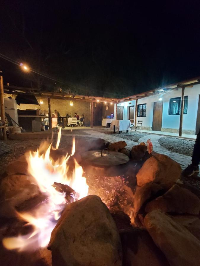 Arbol Tilcara Hostel ภายนอก รูปภาพ