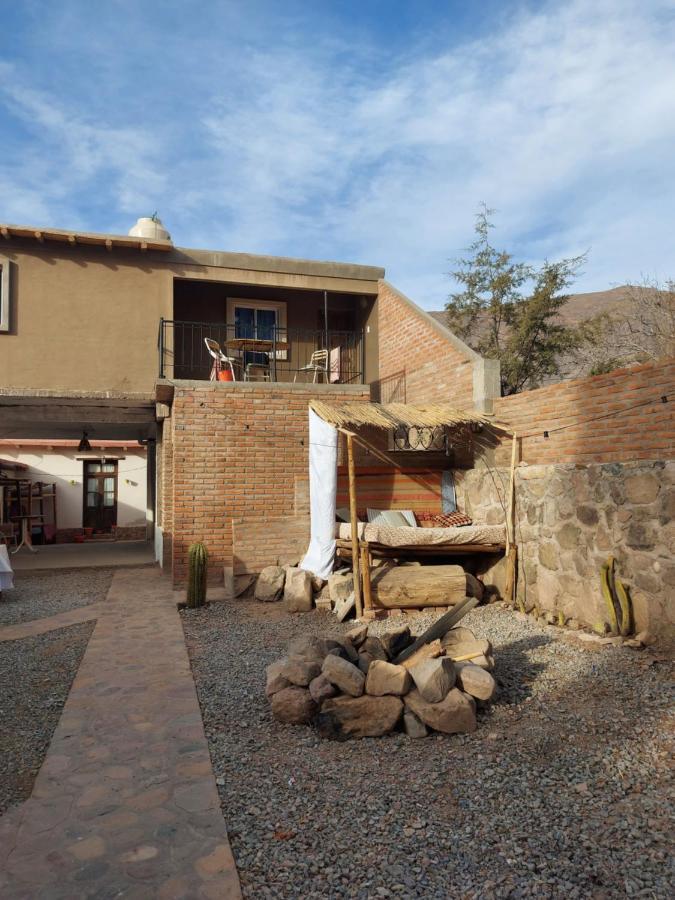 Arbol Tilcara Hostel ภายนอก รูปภาพ